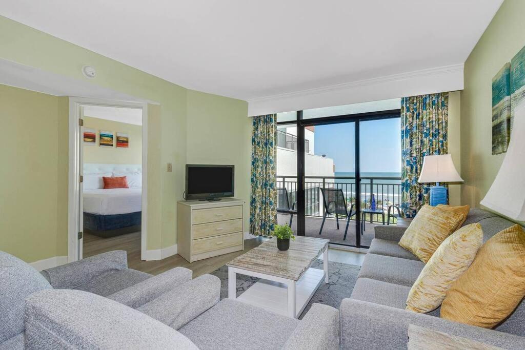 מירטל ביץ' Breathtaking Oceanfront Suite Grand Cayman 451 מראה חיצוני תמונה