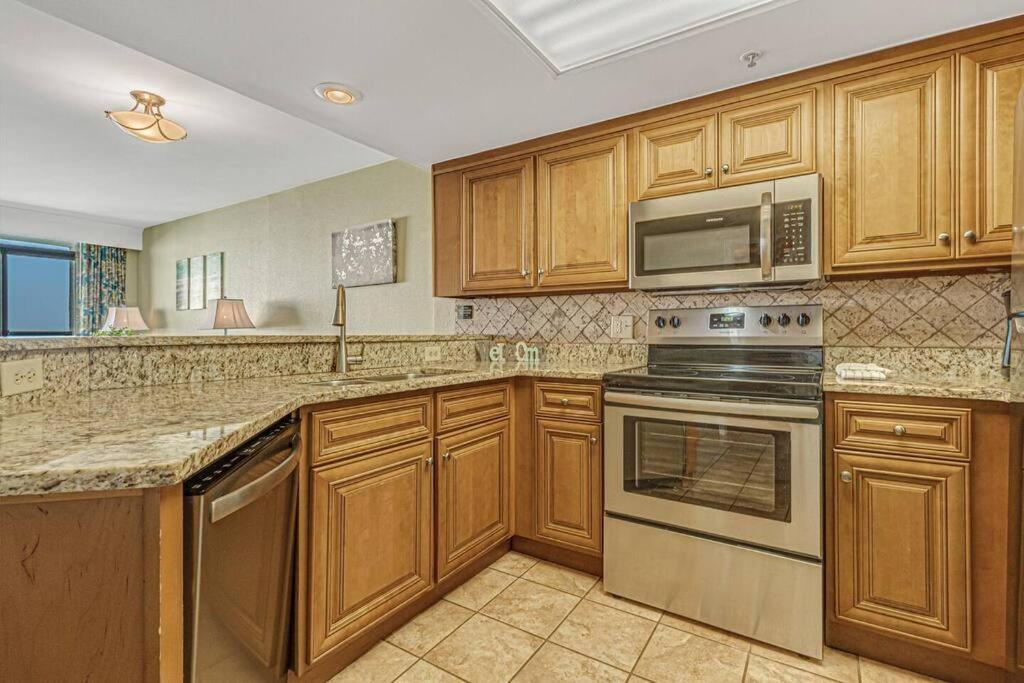 מירטל ביץ' Breathtaking Oceanfront Suite Grand Cayman 451 מראה חיצוני תמונה